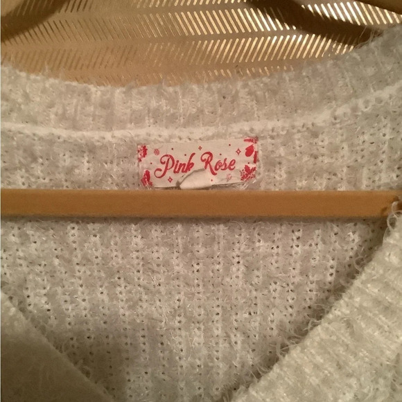 PINK ROSE~FUZZY~EYELASH~SWEATER~WHITE~SOFT~ MEDIUM~ - Picture 4 of 4